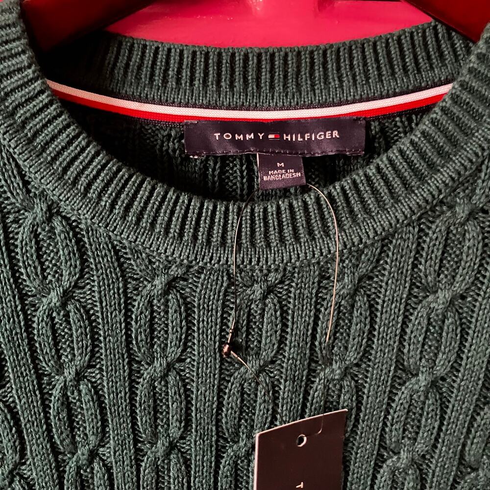 Tommy Hilfiger Medium Green Cable Knit Crewneck Sweater NWT 100% Cotton Preppy - Picture 2 of 13
